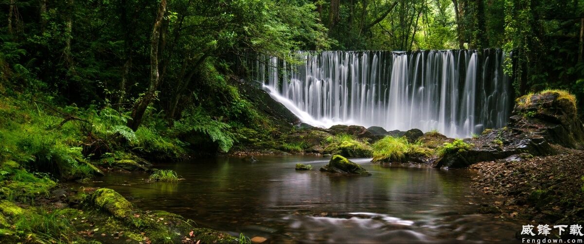 加利西亚小瀑布 风景壁纸